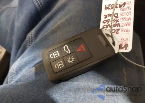 2015 Volvo Xc60 T6 Platinum из США, поврежденный, VIN YV4902RV5F2693529